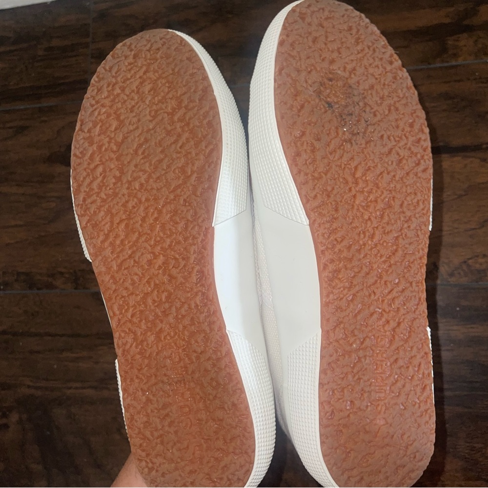 Worn only once, white Superga sneakers. Like new condition - Picture 2 of 10
